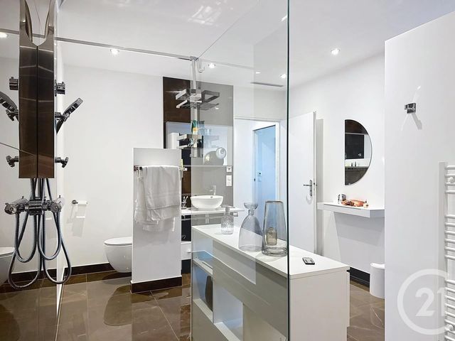 Appartement F4 à vendre - 4 pièces - 132.06 m2 - CANNES - 06 - PROVENCE-ALPES-COTE-D-AZUR - Century 21 Hanna Logis