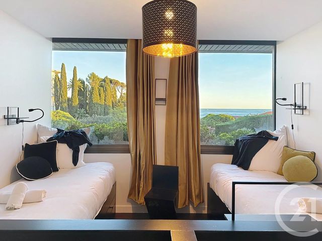 Appartement F4 à vendre - 4 pièces - 132.06 m2 - CANNES - 06 - PROVENCE-ALPES-COTE-D-AZUR - Century 21 Hanna Logis