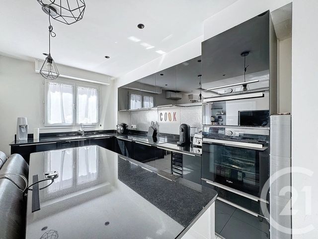 Appartement T4 à vendre - 4 pièces - 87.44 m2 - JUAN LES PINS - 06 - PROVENCE-ALPES-COTE-D-AZUR - Century 21 Hanna Logis