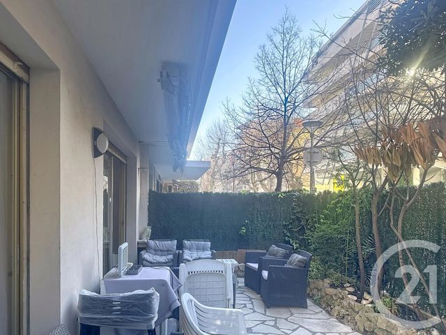 Appartement F3 à vendre - 3 pièces - 87.02 m2 - CANNES - 06 - PROVENCE-ALPES-COTE-D-AZUR - Century 21 Hanna Logis