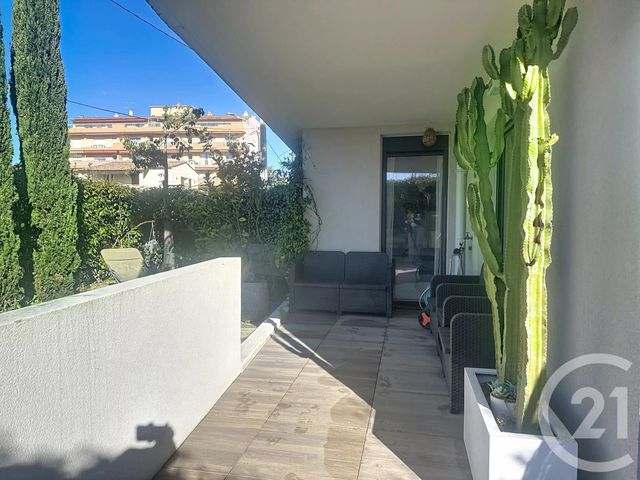 Appartement F2 à vendre - 2 pièces - 47.51 m2 - ANTIBES - 06 - PROVENCE-ALPES-COTE-D-AZUR - Century 21 Hanna Logis