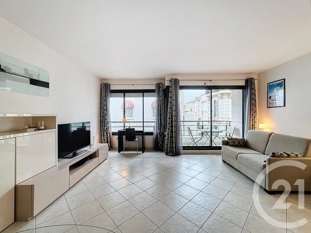 Appartement T2 à vendre - 2 pièces - 57.35 m2 - CANNES - 06 - PROVENCE-ALPES-COTE-D-AZUR - Century 21 Hanna Logis