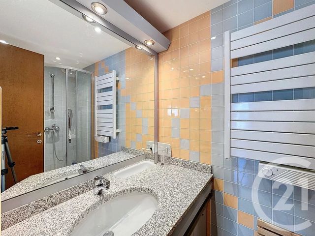 Appartement T3 à vendre - 3 pièces - 76.64 m2 - ANTIBES - 06 - PROVENCE-ALPES-COTE-D-AZUR - Century 21 Hanna Logis