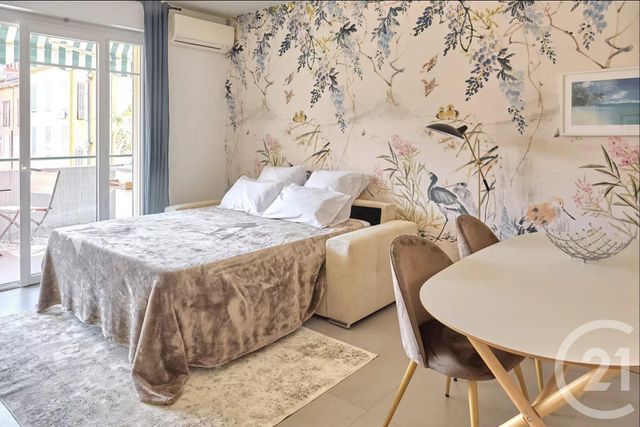 Appartement F2 à vendre - 3 pièces - 64.19 m2 - CANNES - 06 - PROVENCE-ALPES-COTE-D-AZUR - Century 21 Hanna Logis