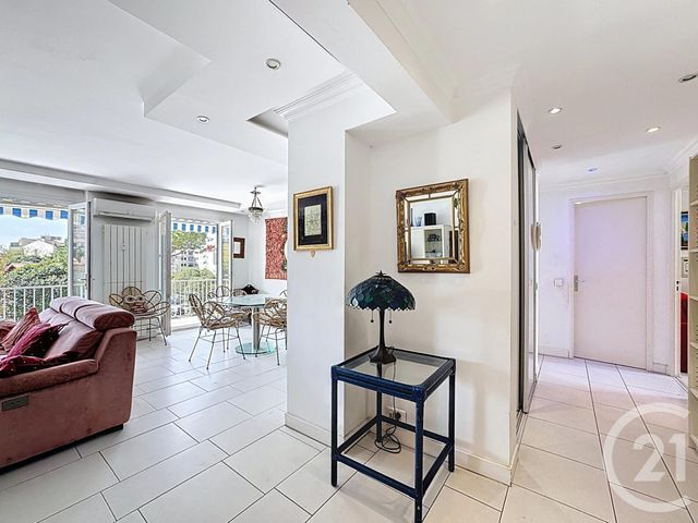 Appartement F4 à vendre - 4 pièces - 82.99 m2 - JUAN LES PINS - 06 - PROVENCE-ALPES-COTE-D-AZUR - Century 21 Hanna Logis