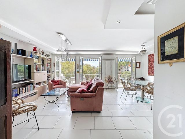 Appartement F4 à vendre - 4 pièces - 82.99 m2 - JUAN LES PINS - 06 - PROVENCE-ALPES-COTE-D-AZUR - Century 21 Hanna Logis