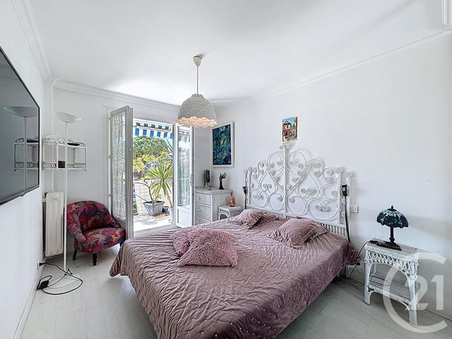 Appartement F4 à vendre - 4 pièces - 82.99 m2 - JUAN LES PINS - 06 - PROVENCE-ALPES-COTE-D-AZUR - Century 21 Hanna Logis