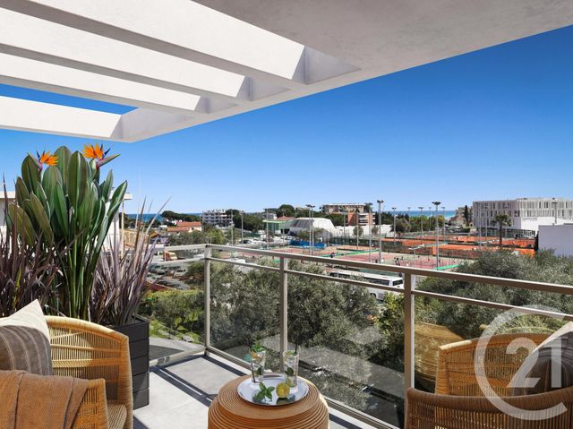 Appartement F4 à vendre - 4 pièces - 114.36 m2 - ANTIBES - 06 - PROVENCE-ALPES-COTE-D-AZUR - Century 21 Hanna Logis