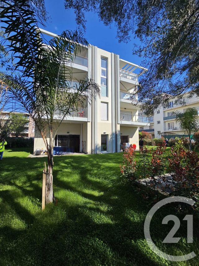 Appartement Duplex à vendre - 4 pièces - 111.28 m2 - ANTIBES - 06 - PROVENCE-ALPES-COTE-D-AZUR - Century 21 Hanna Logis