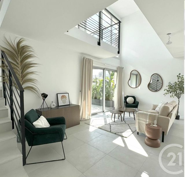 Appartement Duplex à vendre - 4 pièces - 111.28 m2 - ANTIBES - 06 - PROVENCE-ALPES-COTE-D-AZUR - Century 21 Hanna Logis