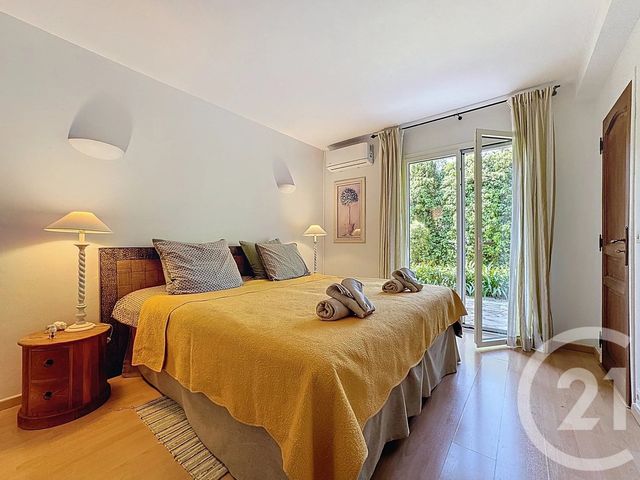 maison à vendre - 8 pièces - 266.58 m2 - JUAN LES PINS - 06 - PROVENCE-ALPES-COTE-D-AZUR - Century 21 Hanna Logis