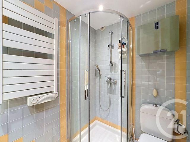 Appartement F3 à vendre - 3 pièces - 76.63 m2 - ANTIBES - 06 - PROVENCE-ALPES-COTE-D-AZUR - Century 21 Hanna Logis