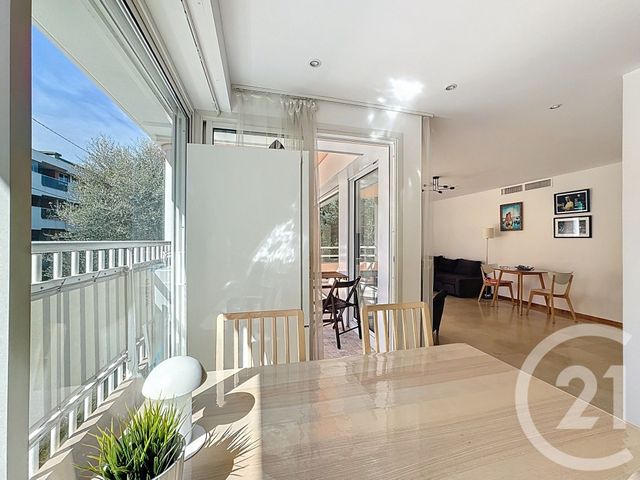 Appartement F3 à vendre - 3 pièces - 76.63 m2 - ANTIBES - 06 - PROVENCE-ALPES-COTE-D-AZUR - Century 21 Hanna Logis