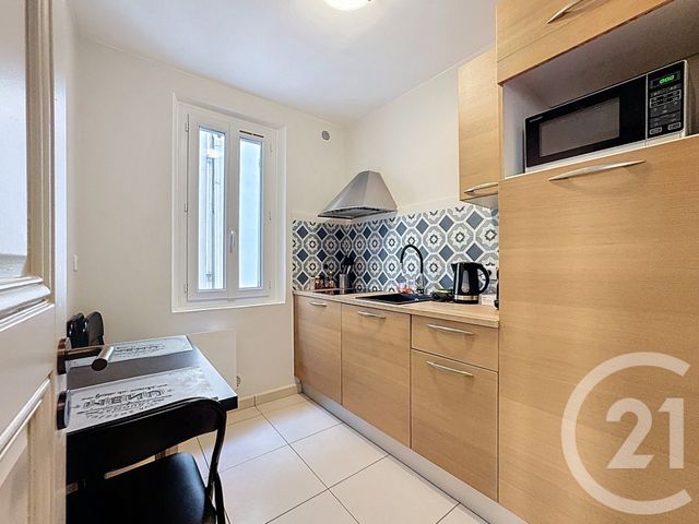 Appartement F2 à vendre - 2 pièces - 30.61 m2 - ANTIBES - 06 - PROVENCE-ALPES-COTE-D-AZUR - Century 21 Hanna Logis