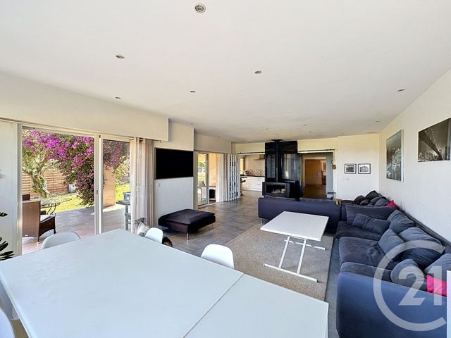 maison à vendre - 7 pièces - 147.5 m2 - ANTIBES - 06 - PROVENCE-ALPES-COTE-D-AZUR - Century 21 Hanna Logis