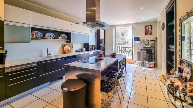 maison à vendre - 12 pièces - 377.0 m2 - LE CANNET - 06 - PROVENCE-ALPES-COTE-D-AZUR - Century 21 Hanna Logis