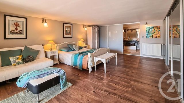 maison à vendre - 12 pièces - 377.0 m2 - LE CANNET - 06 - PROVENCE-ALPES-COTE-D-AZUR - Century 21 Hanna Logis