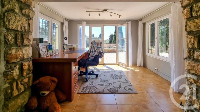 maison à vendre - 12 pièces - 377.0 m2 - LE CANNET - 06 - PROVENCE-ALPES-COTE-D-AZUR - Century 21 Hanna Logis