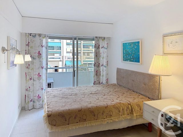 Appartement F4 à vendre - 5 pièces - 101.87 m2 - ANTIBES - 06 - PROVENCE-ALPES-COTE-D-AZUR - Century 21 Hanna Logis