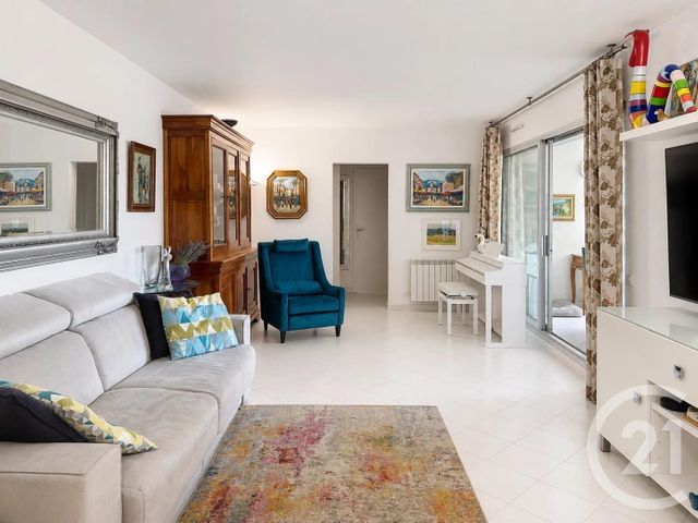 Appartement F4 à vendre - 5 pièces - 101.87 m2 - ANTIBES - 06 - PROVENCE-ALPES-COTE-D-AZUR - Century 21 Hanna Logis