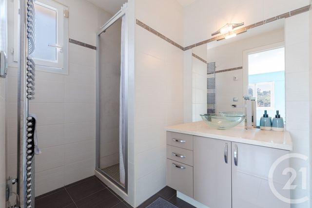 maison à vendre - 7 pièces - 280.7 m2 - MANDELIEU LA NAPOULE - 06 - PROVENCE-ALPES-COTE-D-AZUR - Century 21 Hanna Logis