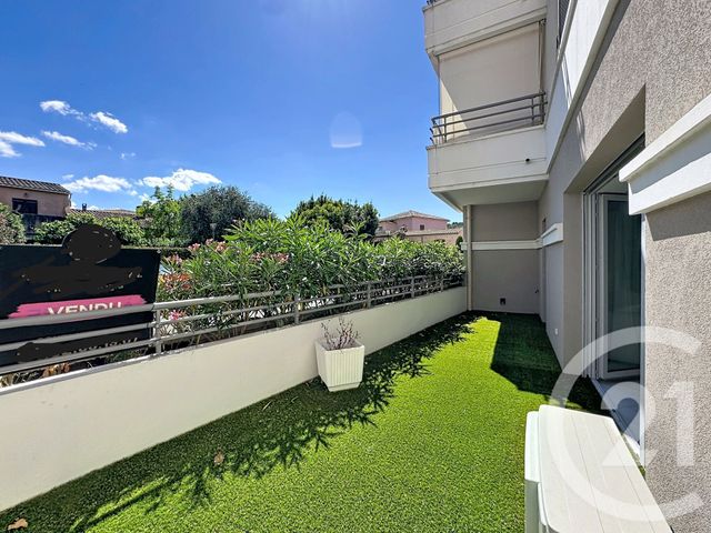 Appartement F2 à vendre - 2 pièces - 45.75 m2 - LA ROQUETTE SUR SIAGNE - 06 - PROVENCE-ALPES-COTE-D-AZUR - Century 21 Hanna Logis