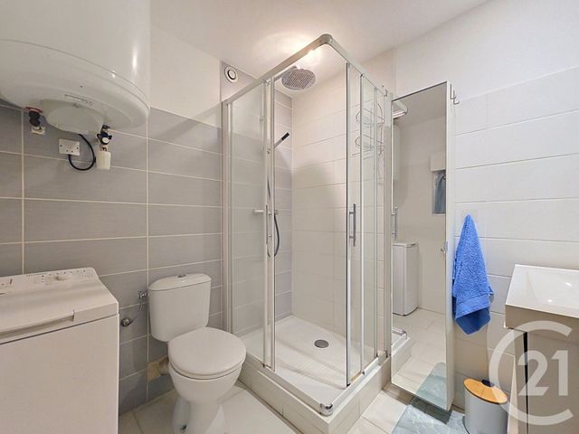 Appartement F2 bis à vendre - 3 pièces - 40.09 m2 - LE GOLFE JUAN - 06 - PROVENCE-ALPES-COTE-D-AZUR - Century 21 Hanna Logis