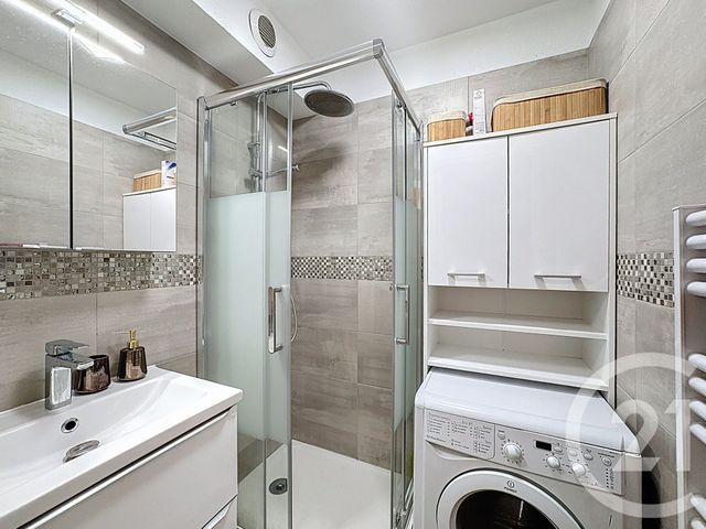 Appartement Studio à vendre - 1 pièce - 28.55 m2 - JUAN LES PINS - 06 - PROVENCE-ALPES-COTE-D-AZUR - Century 21 Hanna Logis