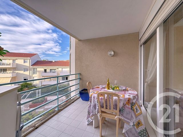 Appartement Studio à vendre - 1 pièce - 28.55 m2 - JUAN LES PINS - 06 - PROVENCE-ALPES-COTE-D-AZUR - Century 21 Hanna Logis
