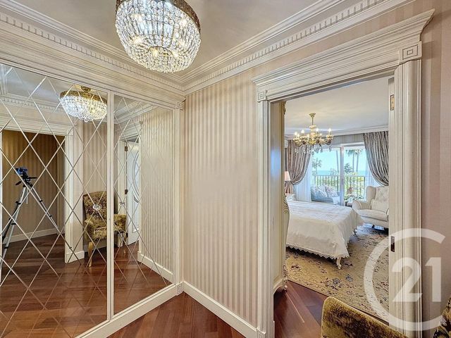 Appartement F4 à vendre - 4 pièces - 114.56 m2 - CANNES - 06 - PROVENCE-ALPES-COTE-D-AZUR - Century 21 Hanna Logis