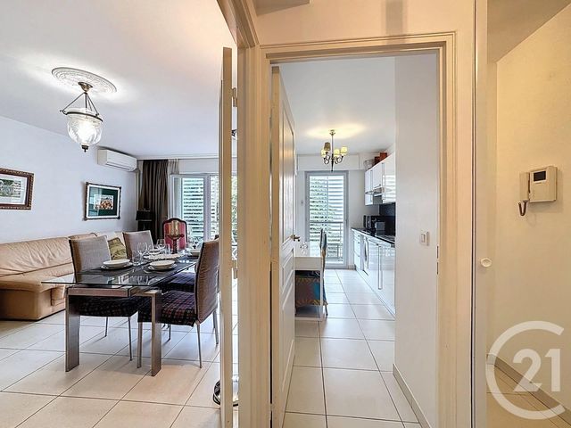 Appartement F3 à vendre - 3 pièces - 68.15 m2 - ANTIBES - 06 - PROVENCE-ALPES-COTE-D-AZUR - Century 21 Hanna Logis