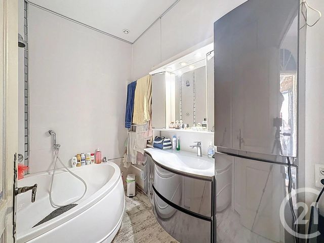 Appartement F4 à vendre - 4 pièces - 78.09 m2 - ANTIBES - 06 - PROVENCE-ALPES-COTE-D-AZUR - Century 21 Hanna Logis