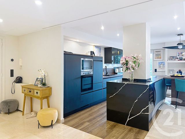 Appartement F4 à vendre - 4 pièces - 110.0 m2 - CANNES - 06 - PROVENCE-ALPES-COTE-D-AZUR - Century 21 Hanna Logis
