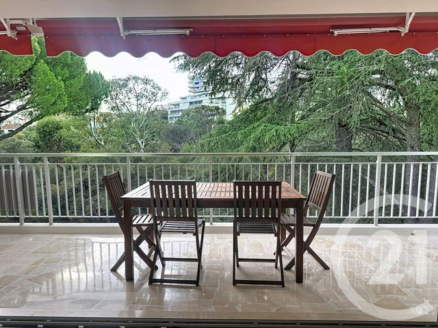 Appartement F4 à vendre - 4 pièces - 110.0 m2 - CANNES - 06 - PROVENCE-ALPES-COTE-D-AZUR - Century 21 Hanna Logis