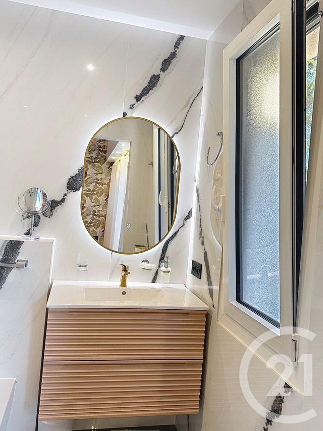 Appartement F4 à vendre - 4 pièces - 110.0 m2 - CANNES - 06 - PROVENCE-ALPES-COTE-D-AZUR - Century 21 Hanna Logis