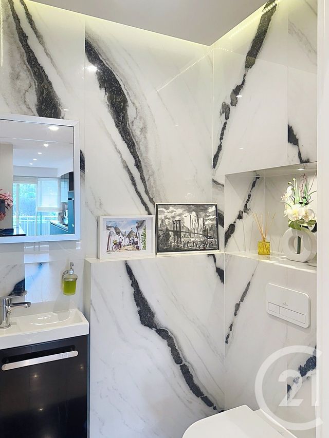 Appartement F4 à vendre - 4 pièces - 110.0 m2 - CANNES - 06 - PROVENCE-ALPES-COTE-D-AZUR - Century 21 Hanna Logis